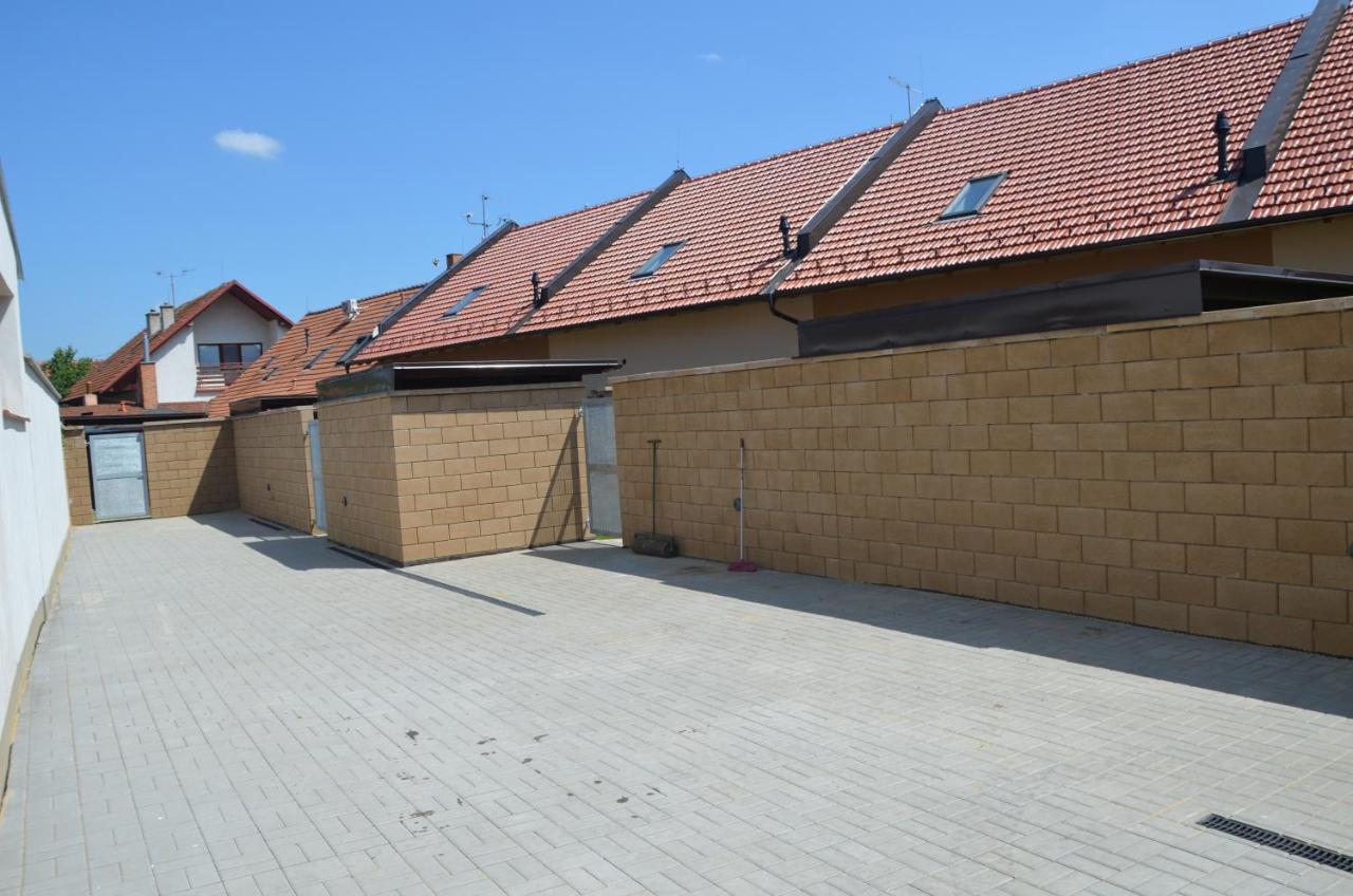 Apartmany Za Dvorem Velke Pavlovice Ngoại thất bức ảnh