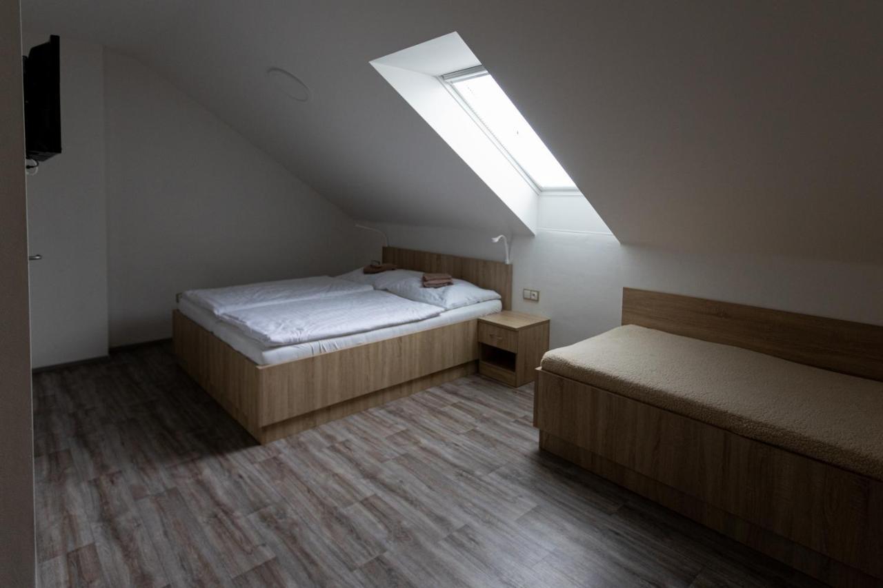 Apartmany Za Dvorem Velke Pavlovice Ngoại thất bức ảnh